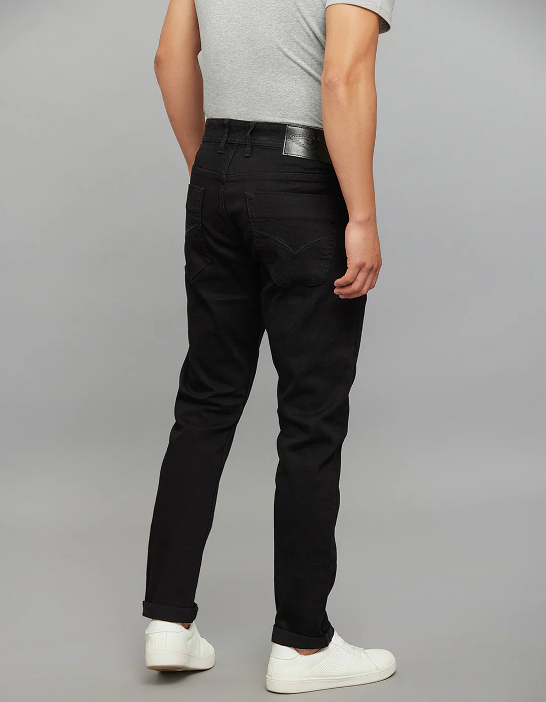 Black 5 Pocket Low-Rise Tapered Ankle Length Classic Stretch Jeans - Image 4