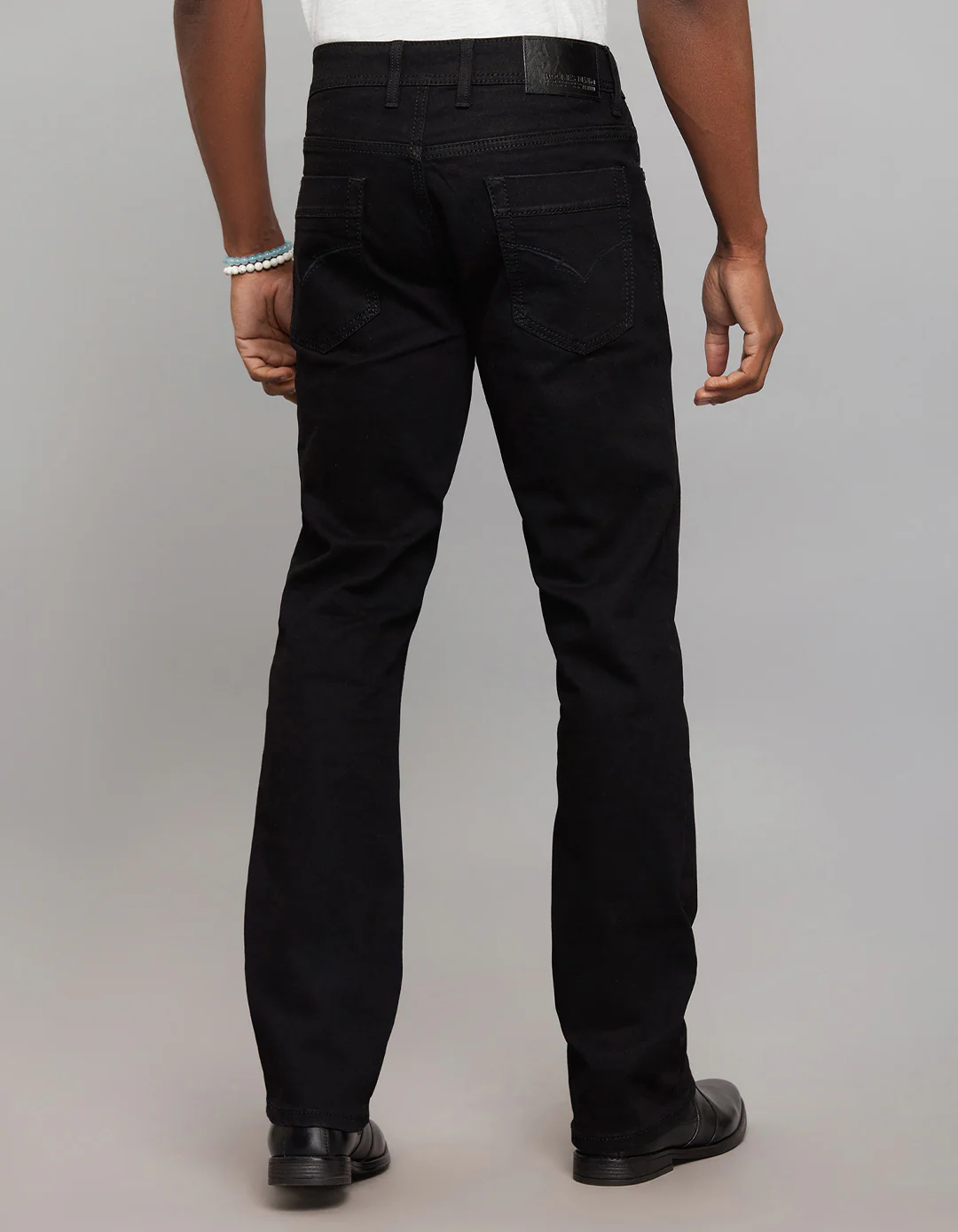 Black 5 Pocket Mid Rise Loose Boot Leg Stretch Jeans - Image 4