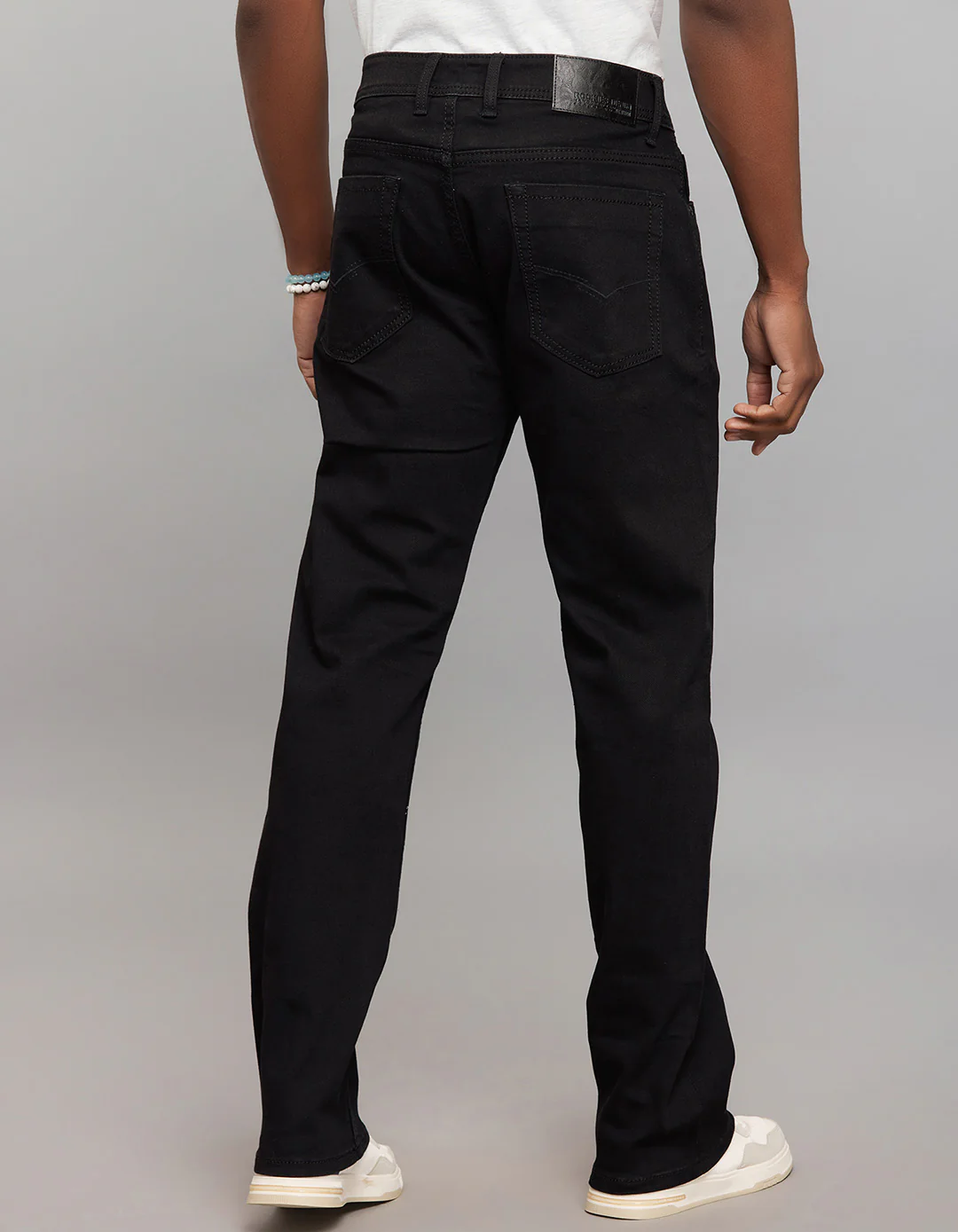 Black 5 Pocket Midrise, Comfort And Straight Fit Stretch Jeans - Image 5