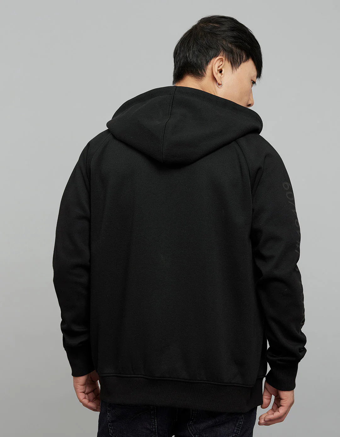Black Full Sleeves Hoodie With Front Kangaroo Pockets - Image 5
