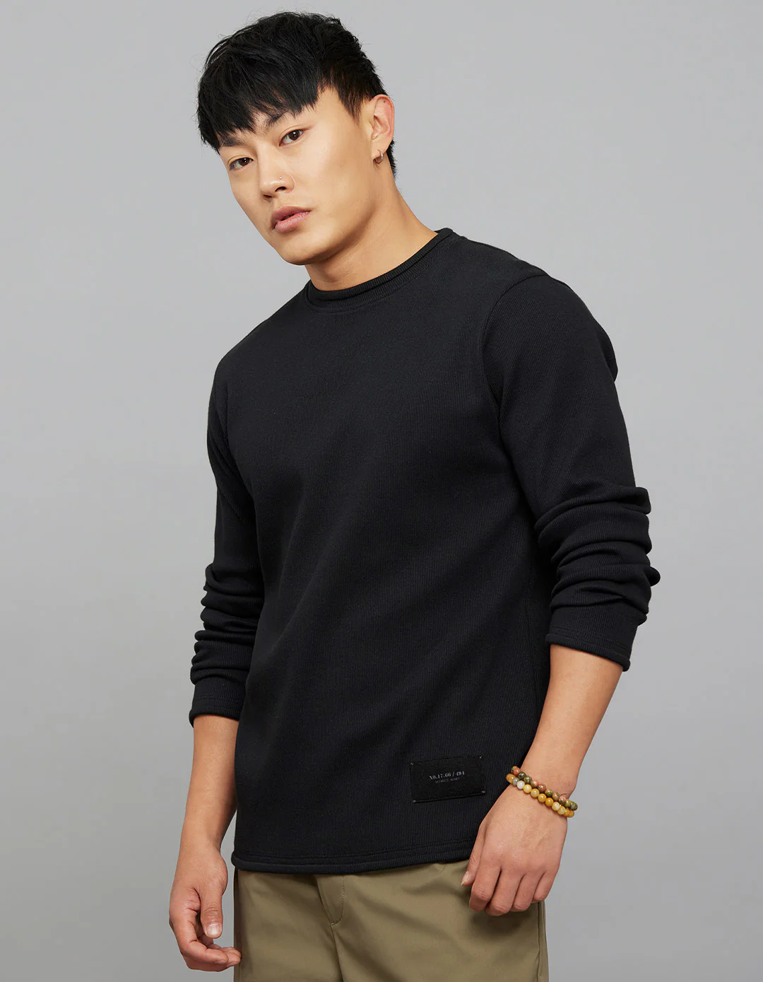 Black Round Neck Full Sleeves Sweatshirt - Image 4