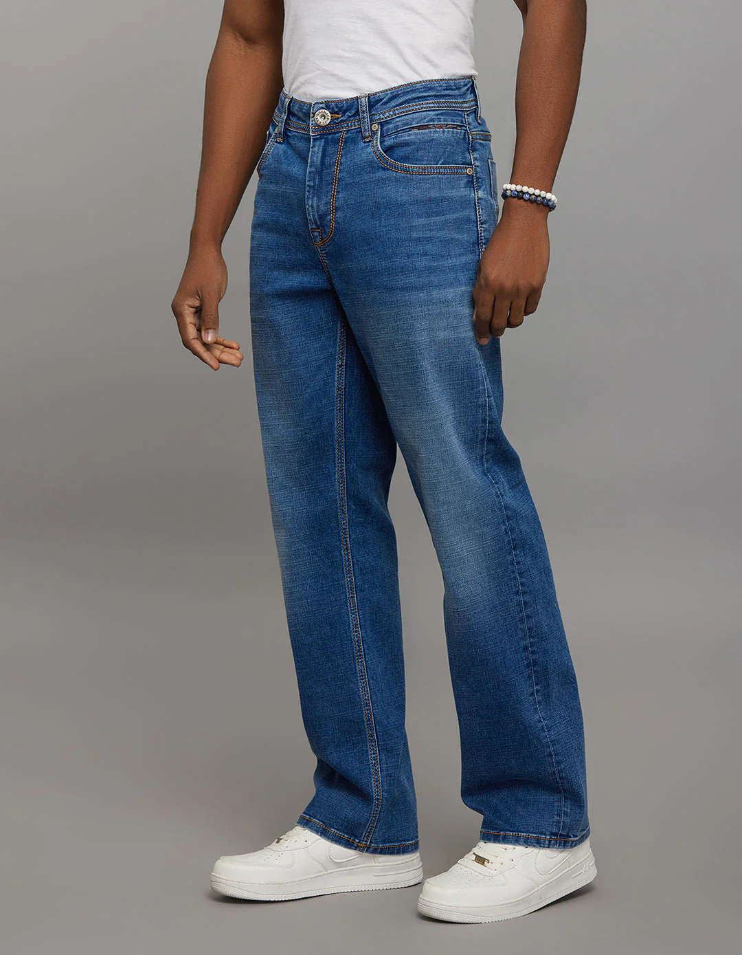 Medium Blue 5 Pocket Midrise Loose Fit Stretch Jeans - Image 3