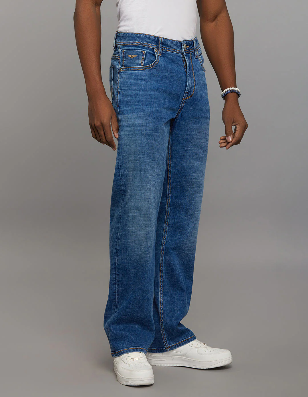 Medium Blue 5 Pocket Midrise Loose Fit Stretch Jeans - Image 4