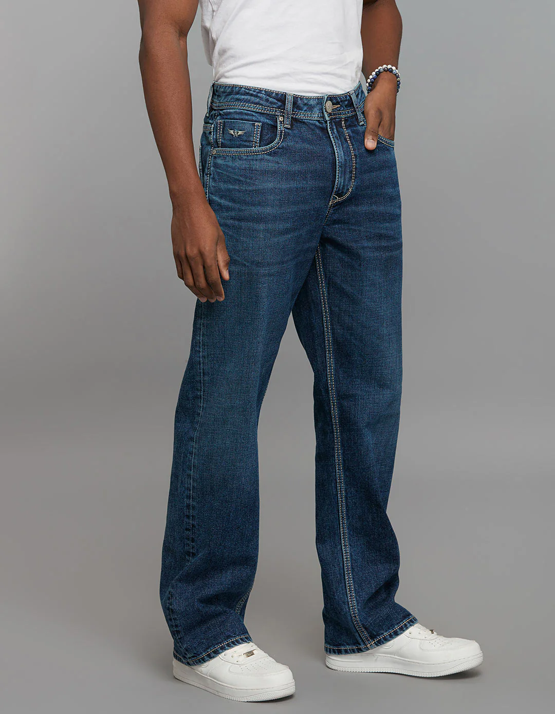Medium Blue 5 Pocket Midrise Loose Fit Stretch Jeans - Image 4